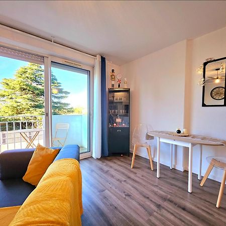 אנגולם Appartement Residentiel Avec Parking/Proche Centre מראה חיצוני תמונה